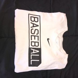 Men’s M Nike Tee
